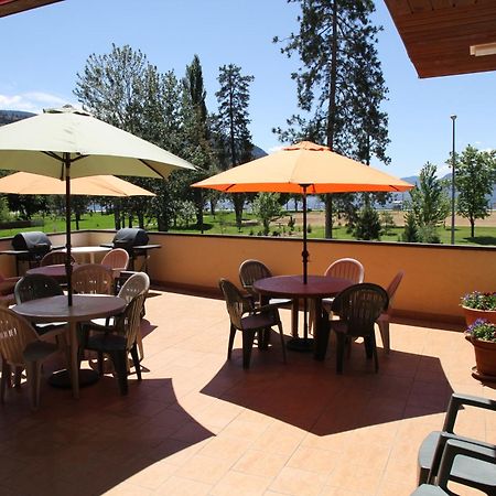 פנטיקטון Waterfront Inn מראה חיצוני תמונה