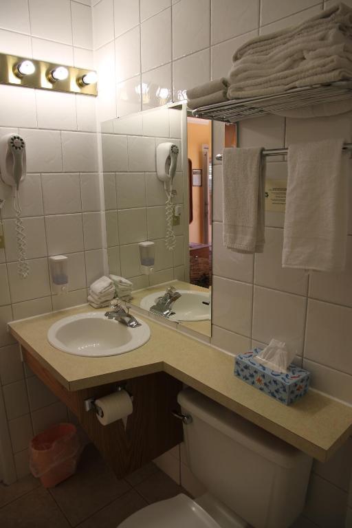 פנטיקטון Waterfront Inn חדר תמונה