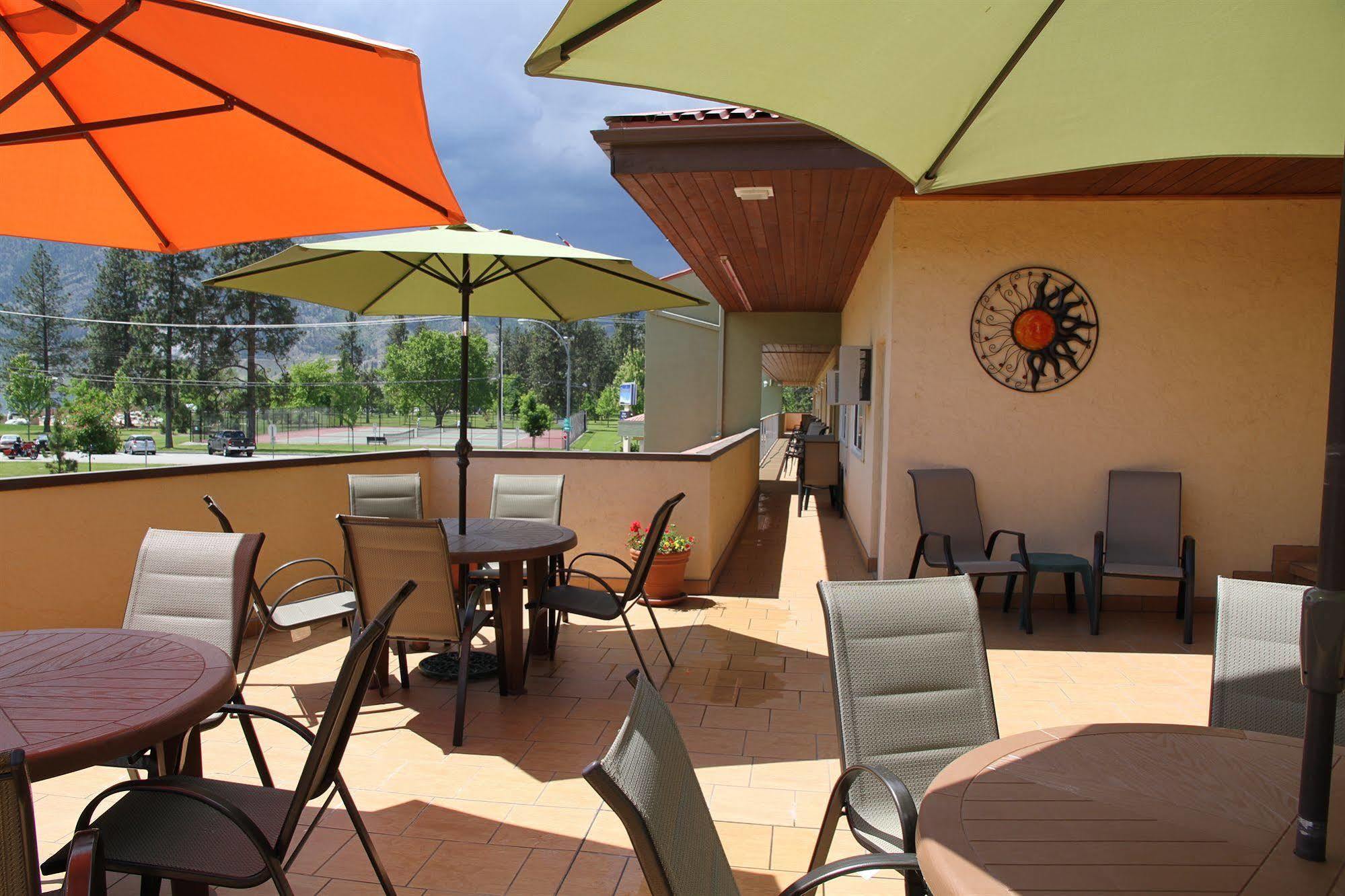 פנטיקטון Waterfront Inn מראה חיצוני תמונה